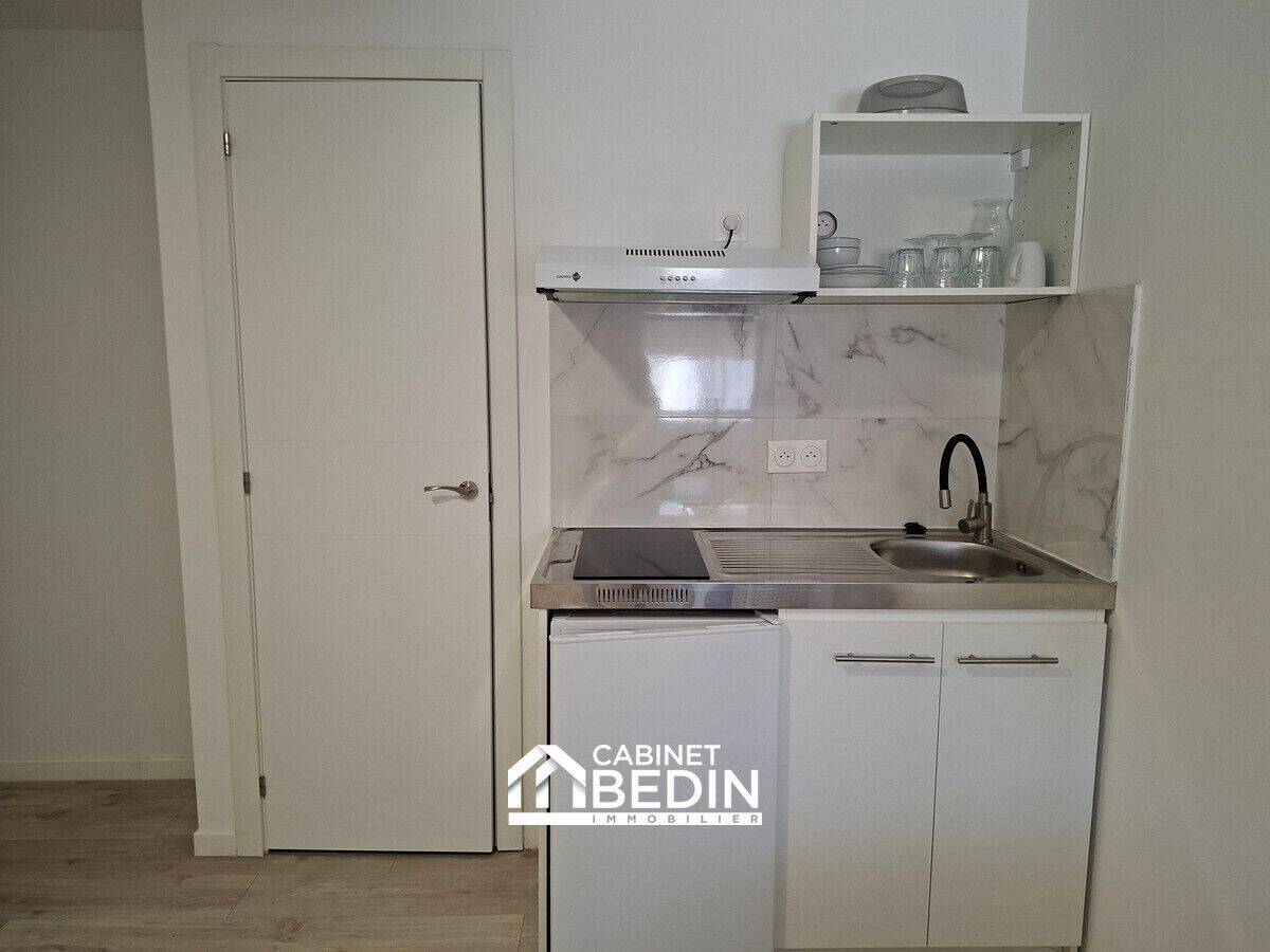 Appartement 1 pièce 17 m² · à Pessac · 17 m² · 670 €