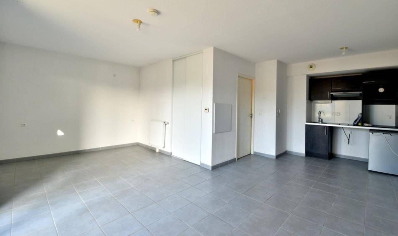 Appartement 1 pièce 36 m² · à Saint-Geniès-Bellevue · 36 m² · 573 €/mois