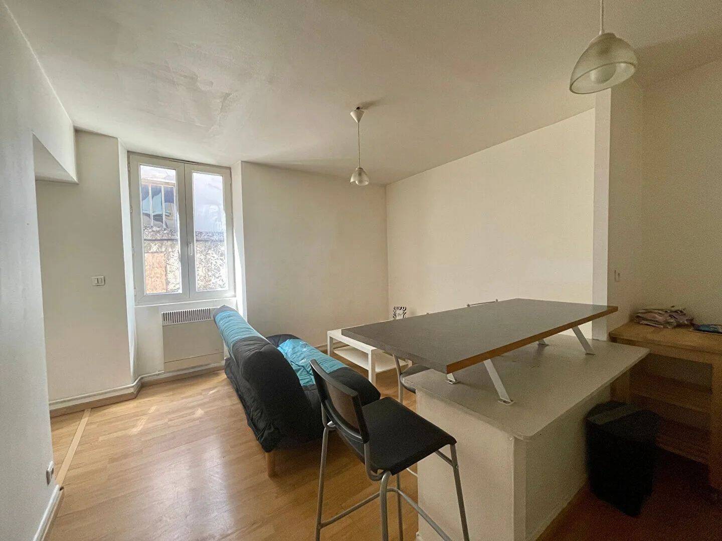 Appartement 2 pièces 37 m² · à Montélimar · 37 m² · 470 €