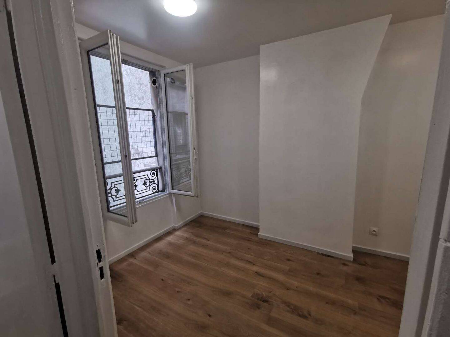 Appartement 1 pièce 16 m² · à Paris 18ème Arrondissement · 16,2 m² · 138 000 €