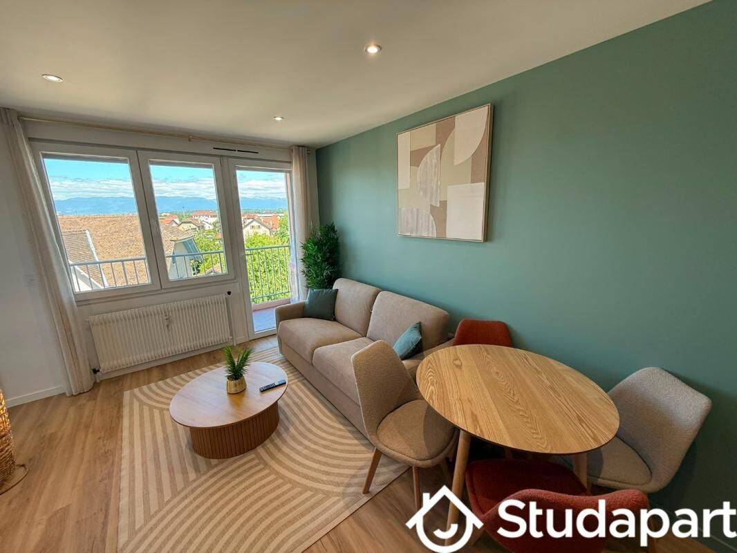 1 pièce 15 m² · à Ville-la-Grand · 15 m² · 800 €