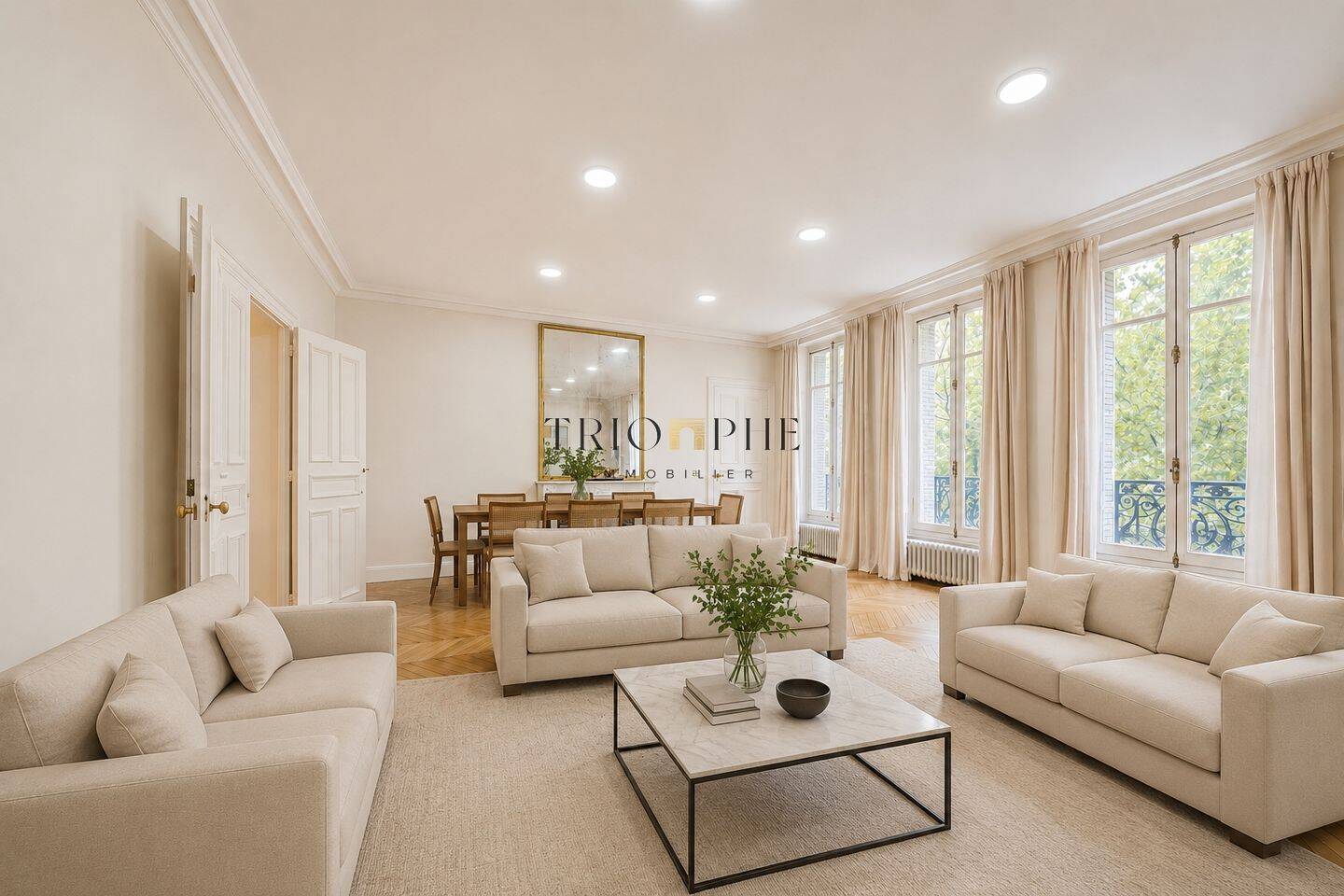 Appartement 7 pièces 175 m² · à Paris 8ème Arrondissement · 175 m² · 7 450 €