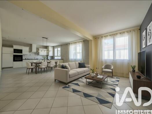 Appartement à vendre 199 000 € 4 pièces 2 chambres 100 m² Étage 2/2 Centre Ville Nord Rochefort 17300