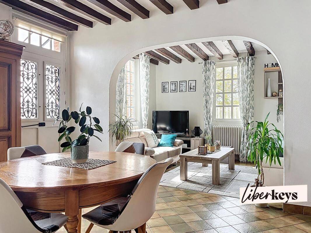 Maison 5 pièces 120 m² · à Breteuil · 120 m² · 180 000 €
