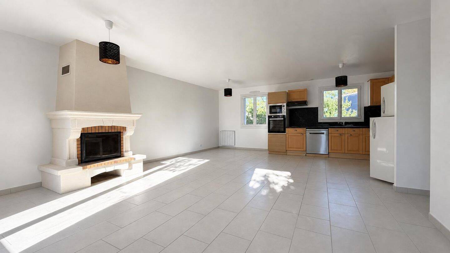 Maison 5 pièces 92 m² · à Larçay · 92 m² · 990 €/mois