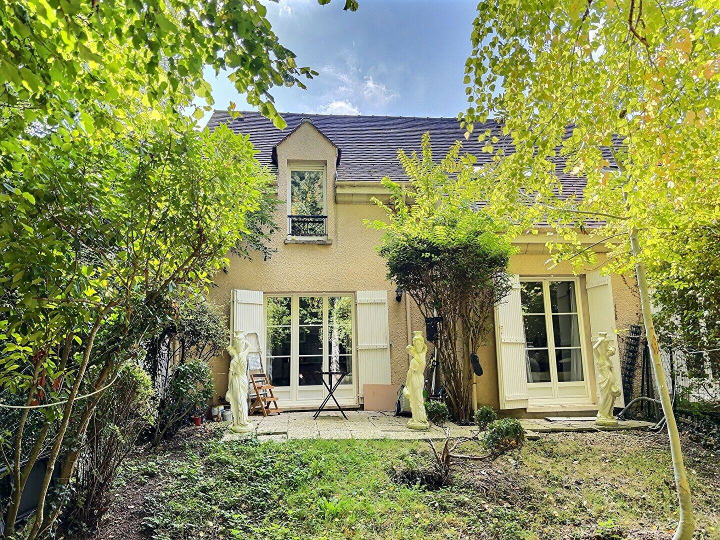 Appartement 3 pièces 51 m² · à Épernon · 51 m² · 159 400 €