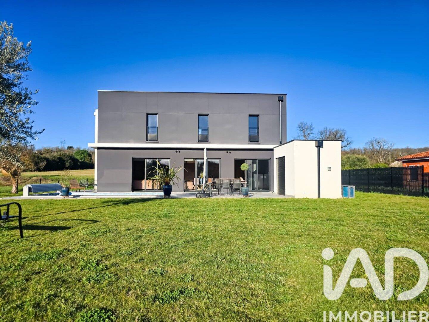Maison 7 pièces 190 m² · à Montauban · 190 m² · 599 000 €