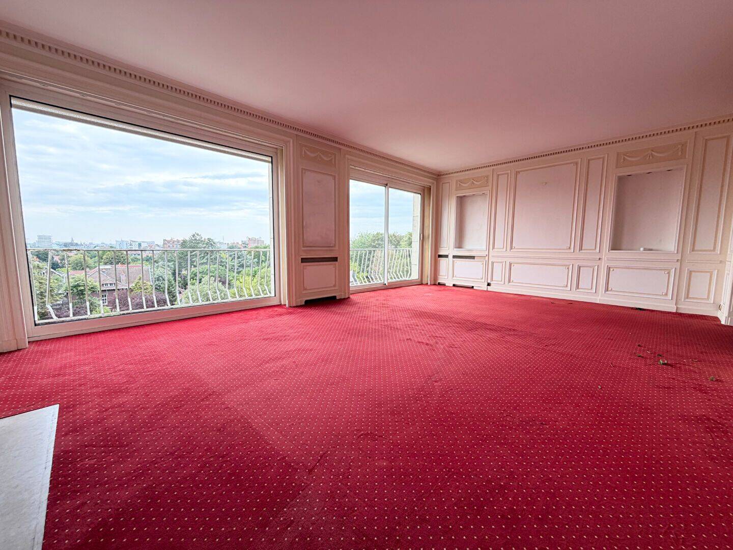 APPARTEMENT T6 EN DUPLEX AVEC TERRASSE, GARAGES ET CAVES, DERNI — 2
