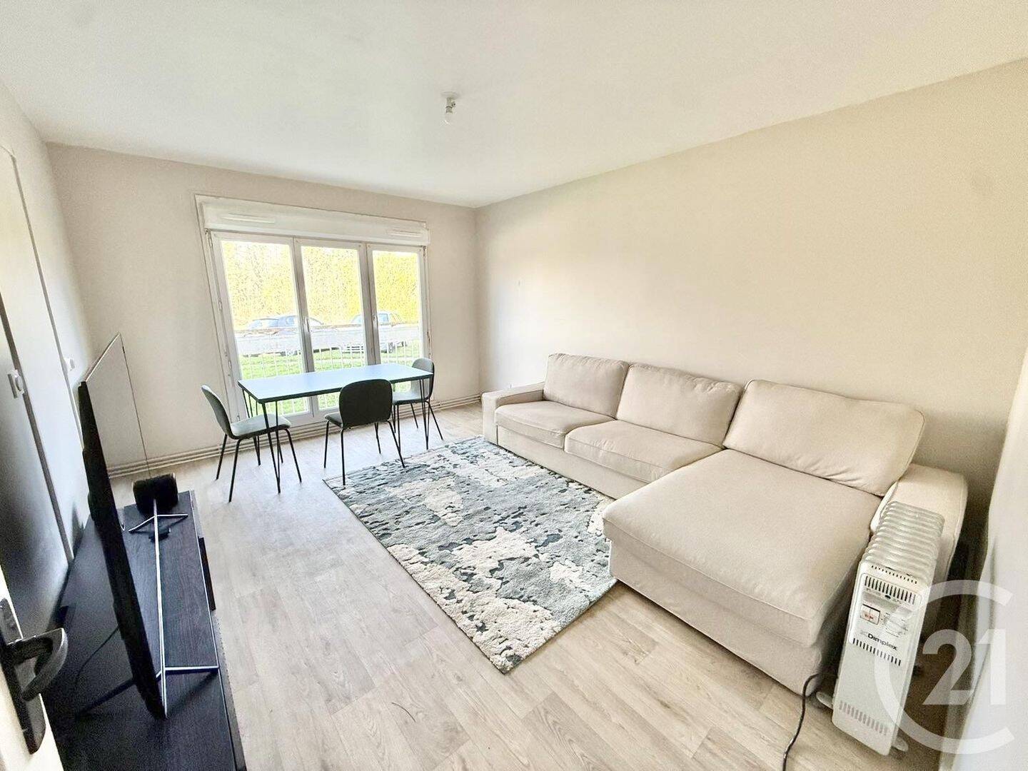 Appartement 4 pièces 77 m² · à Senlis · 77 m² · 1 299 €