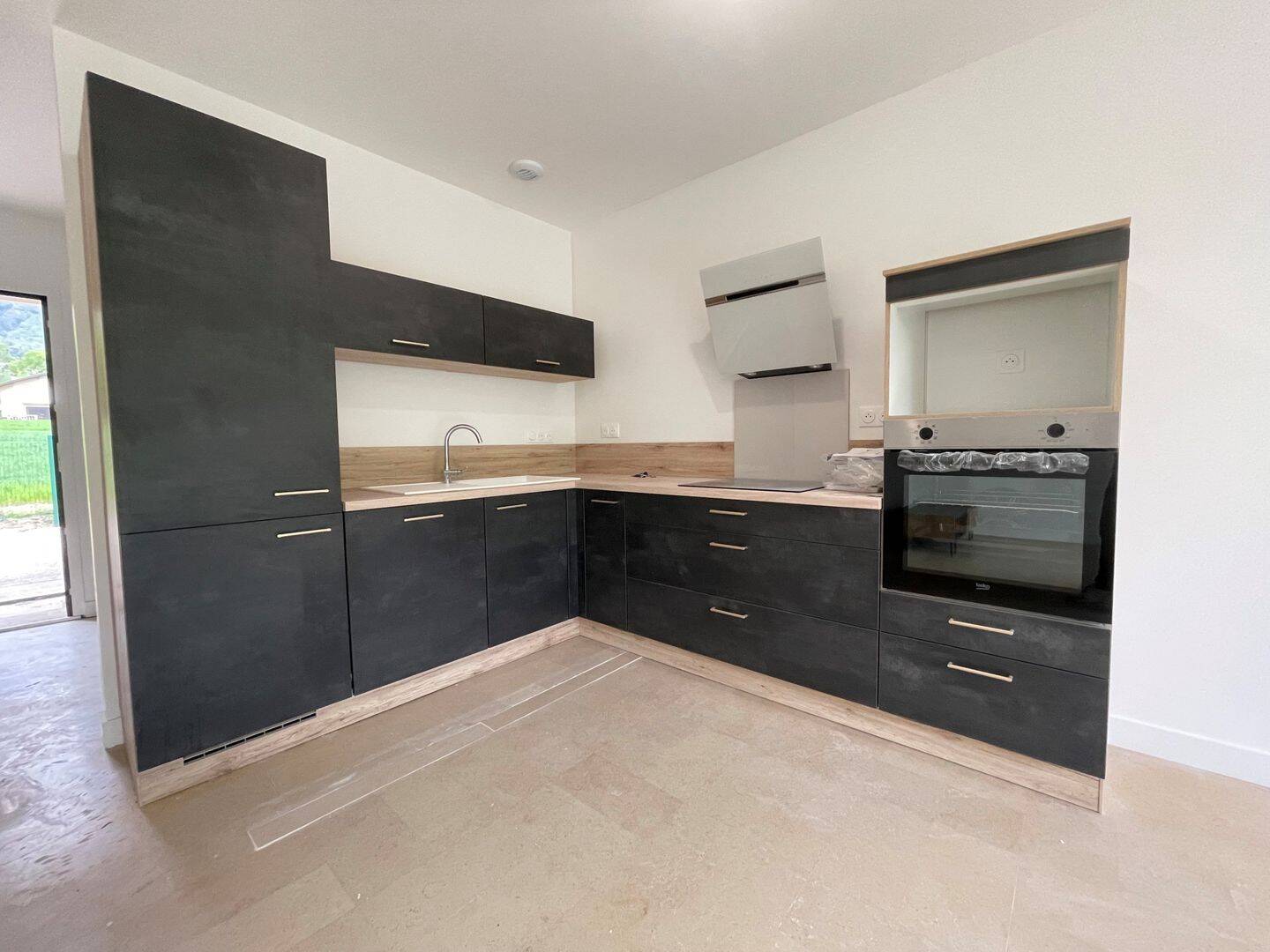 Appartement 4 pièces 92 m² · à Saint-Ismier · 92 m² · 1 768 €