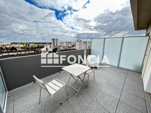 Appartement 1 pièce 17 m² · à Orléans · 16,5 m² · 490 €