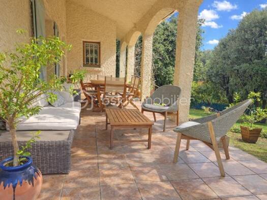 Villa à vendre 799 000 € 8 pièces 4 chambres 182,3 m² Saint-Gély-du-Fesc 34980