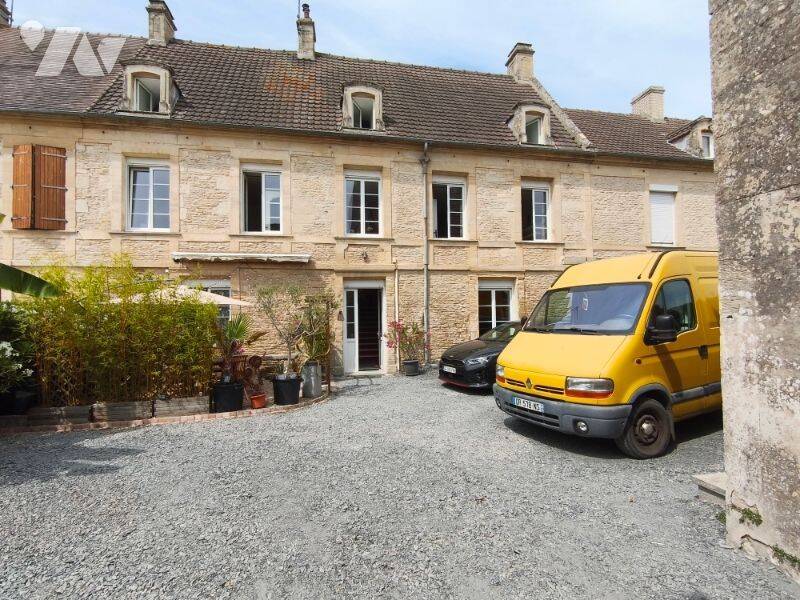 Maison 7 pièces 147 m² · à Thaon · 147 m² · 545 000 €