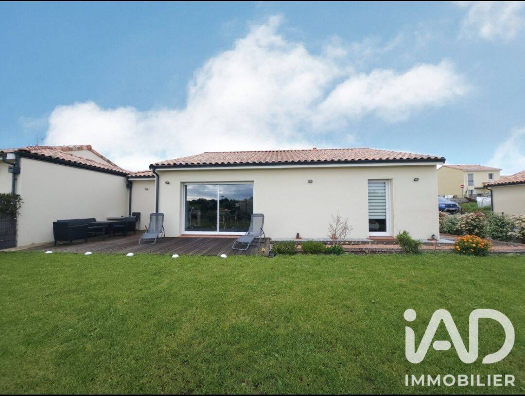 Maison 5 pièces 104 m² · à Lapeyrouse-Fossat · 104 m² · 1 600 €/mois