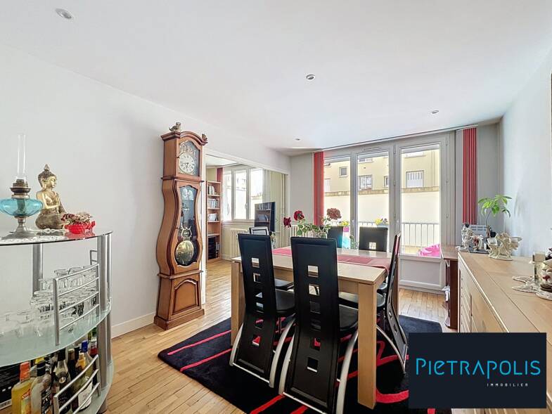 Appartement à vendre 159 000 € 3 pièces 2 chambres 67,4 m² RDC Champmaillot Dijon 21000