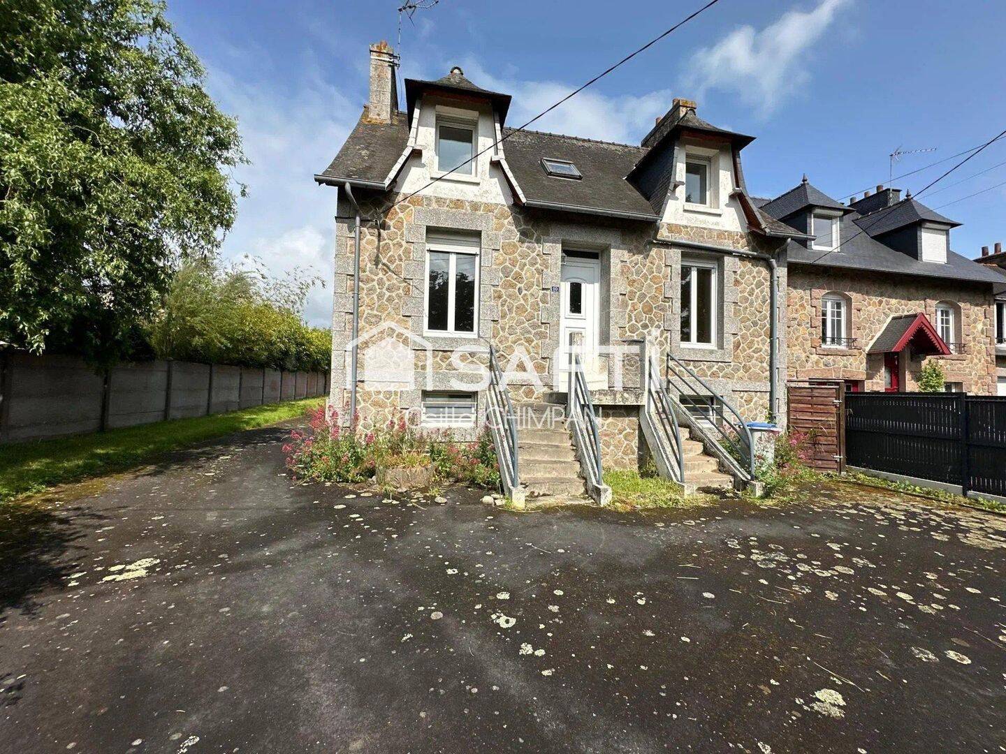 Maison 4 pièces 84 m² · à Grâces · 84 m² · 108 000 €
