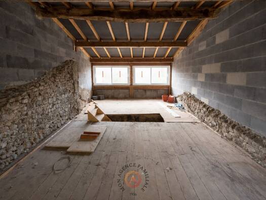 Maison à vendre 91 990 € 3 pièces 2 chambres 105 m² Mur-sur-Allier 63115