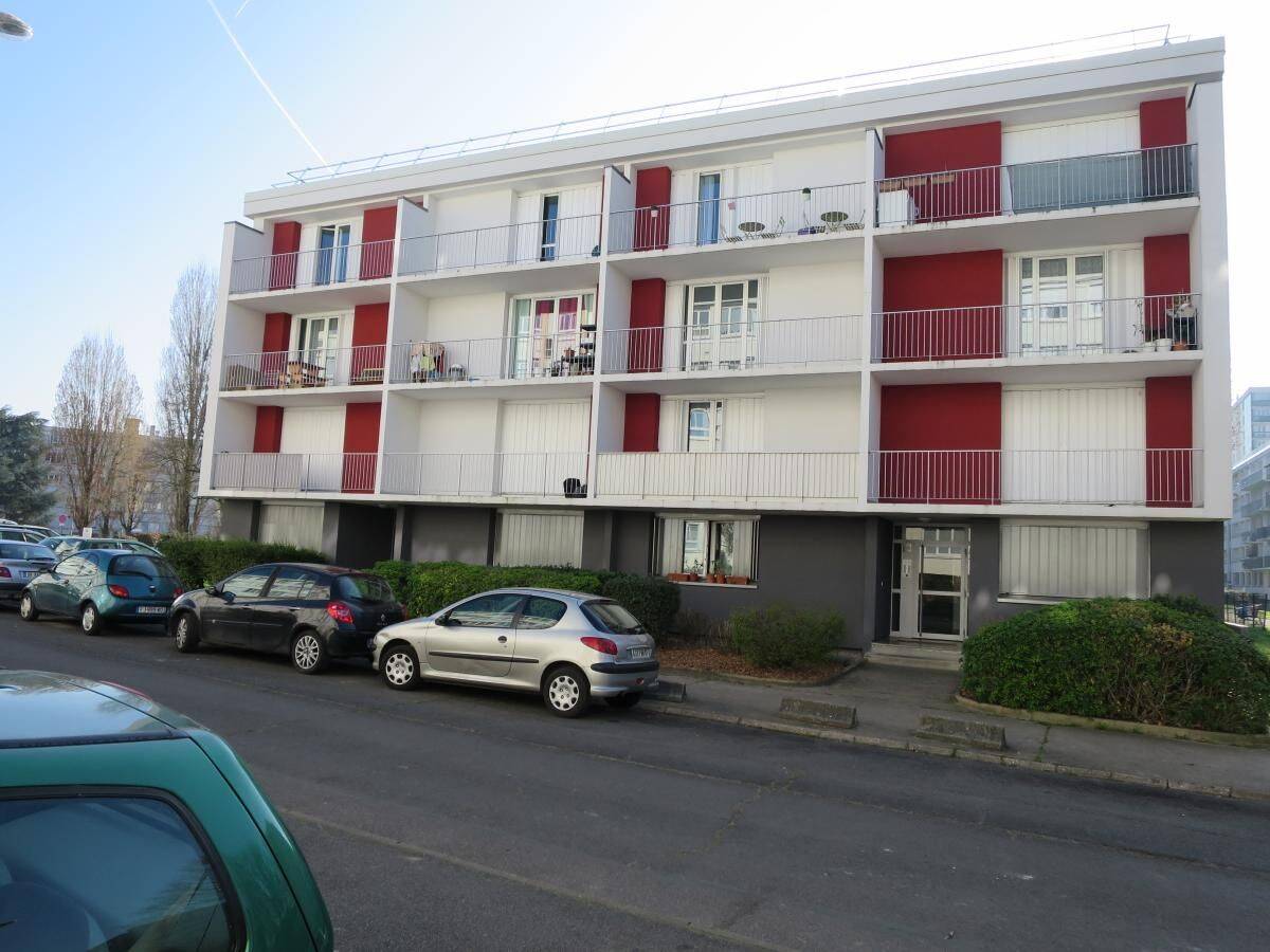 Appartement 1 pièce 38 m² · à Saint-Michel-sur-Orge · 38 m² · 578 €