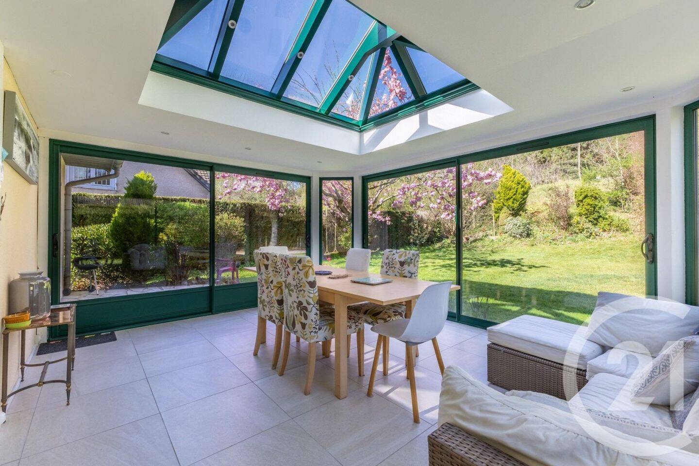Maison 9 pièces 234 m² · à Rochefort-en-Yvelines · 234 m² · 550 000 €