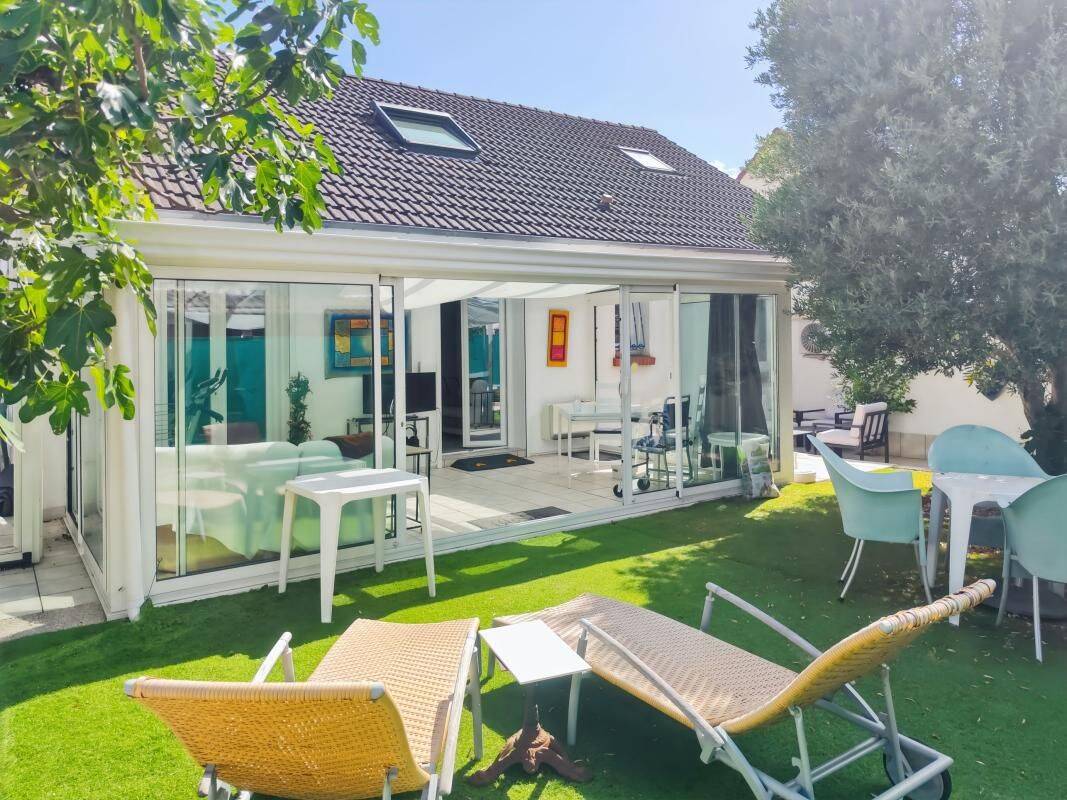 Maison 4 pièces 130 m² · à Saint-Pryvé-Saint-Mesmin · 130 m² · 329 500 €