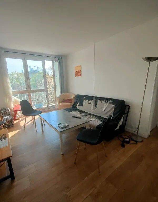 Appartement 1 pièce 75 m² · à Cachan · 75 m² · 500 €/mois