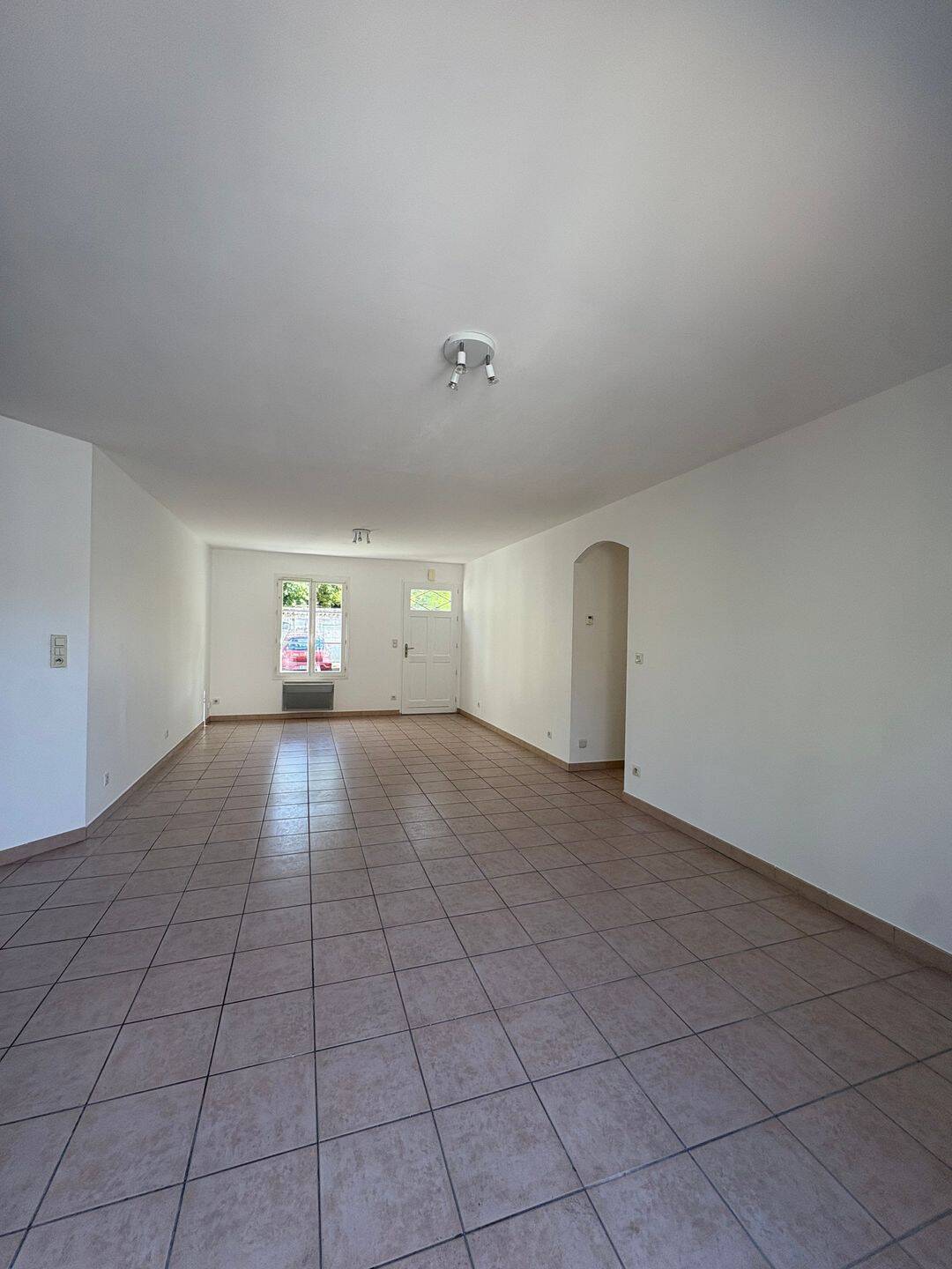 Maison 4 pièces 85 m² · à Saintes · 85 m² · 1 050 €/mois