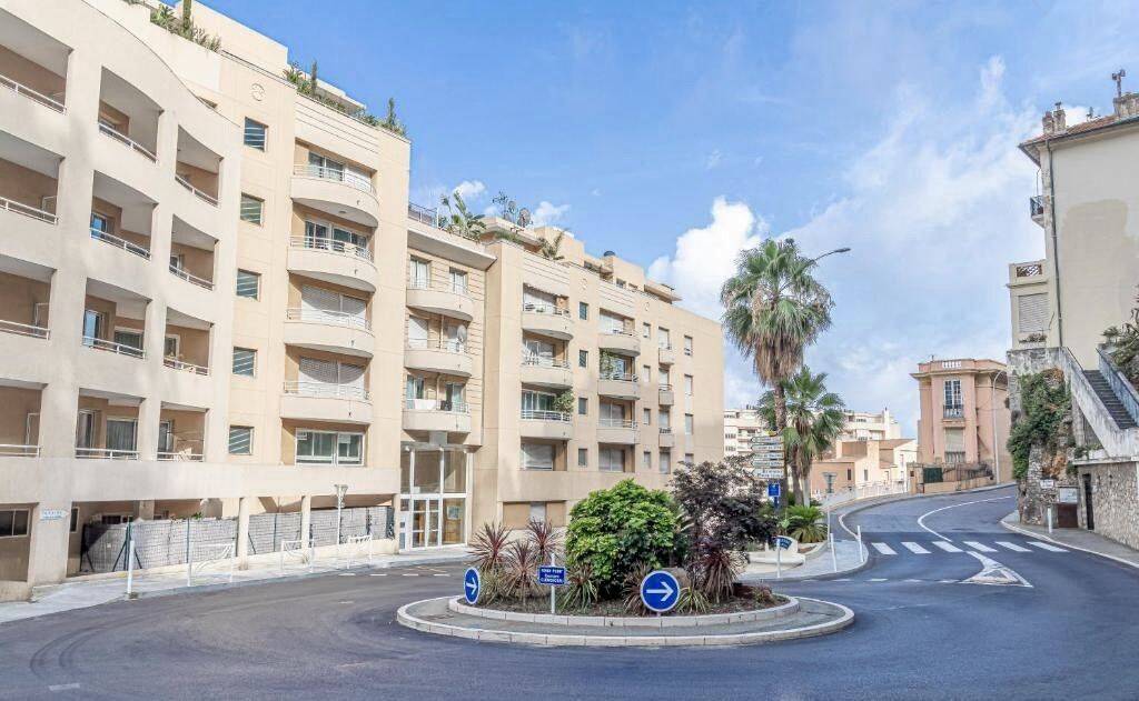 Appartement 3 pièces 65 m² · à Beausoleil · 65 m² · 590 000 €