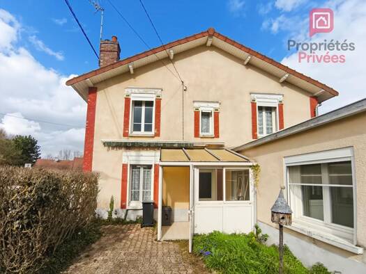 Maison à vendre 89 000 € 4 pièces 2 chambres 90 m² 751 m² de terrain Romilly sur Seine-Nord Est Romilly-sur-Seine 10100