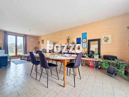 Maison de plain-pied à vendre 242 500 € 4 pièces 2 chambres 91 m² 1 000 m² de terrain Colombiers-sur-Seulles 14480