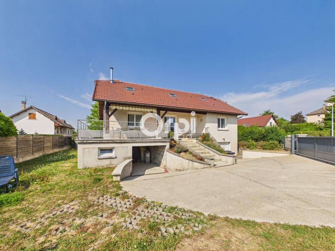 Maison 6 pièces 185 m² · à Champagnole · 185 m² · 335 000 €