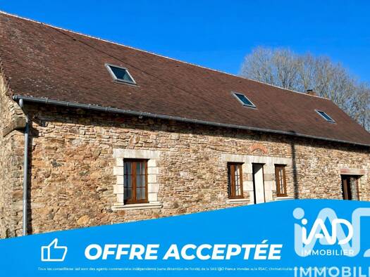 Villa à vendre 285 000 € 6 pièces 3 chambres 245 m² 15 847 m² de terrain La Coquille 24450