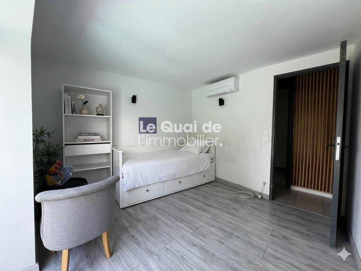 A LOUER une maison de 5 pièces récente et meublé (111 m²) av — 12