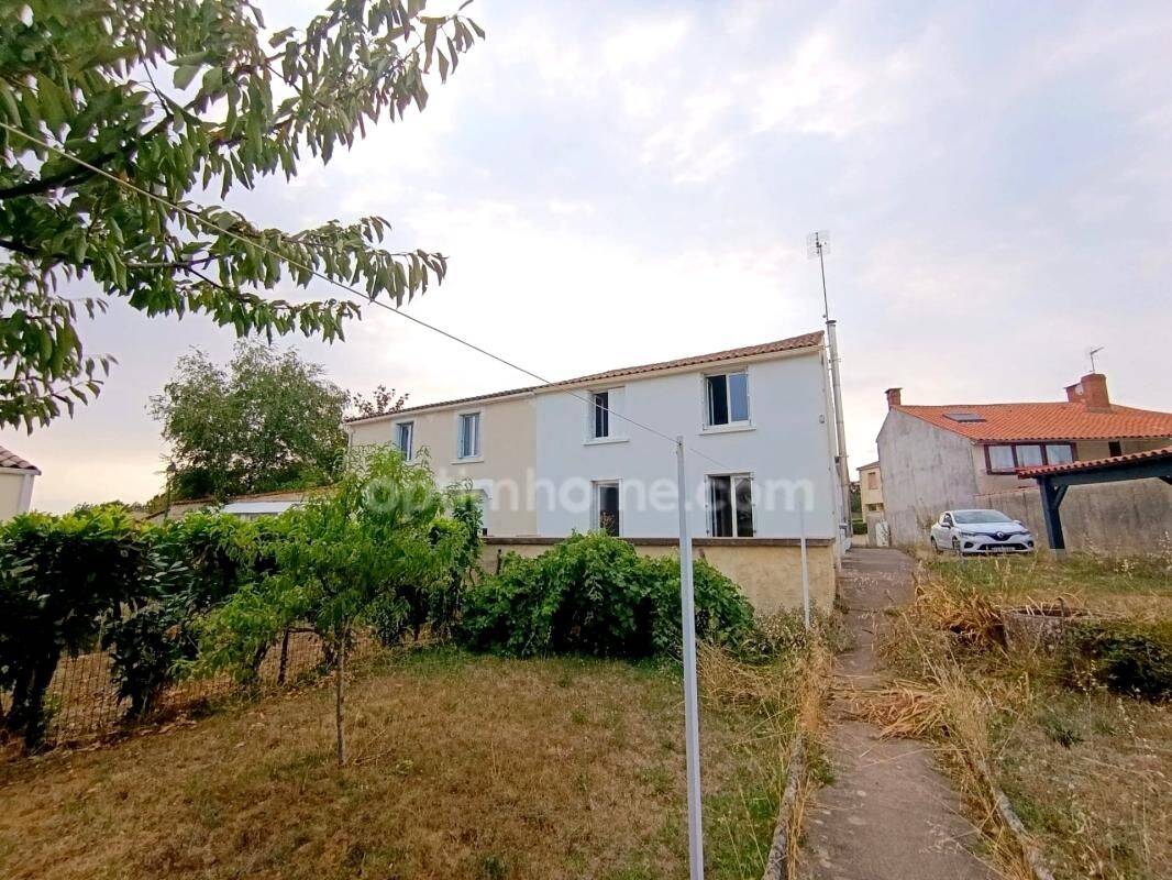 Maison 5 pièces 100 m² · à Saint-Jean-d'Hermine · 100 m² · 183 000 €