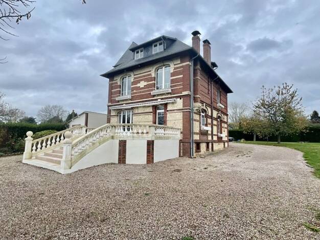 Villa à vendre 1 550 000 € 10 pièces 7 chambres 214 m² 11 800 m² de terrain Deauville 14800