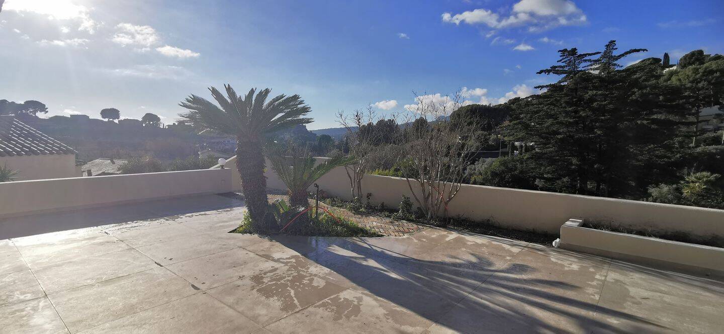 Maison 6 pièces 258 m² · à Cassis · 258,3 m² · 2 080 000 €