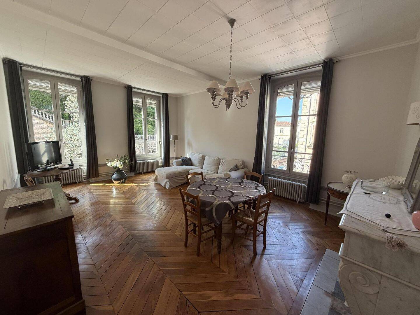 Appartement 3 pièces 85 m² · à Mâcon · 84,6 m² · 1 100 €/mois