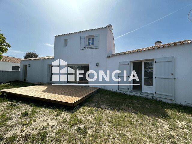 Maison 4 pièces 102 m² · à L'Épine · 102 m² · 1 100 €