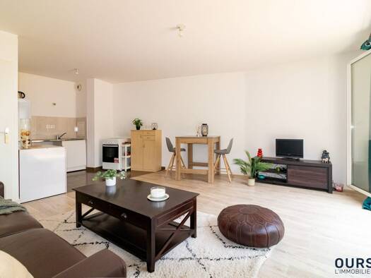 Appartement à vendre - Première occupation 194 000 € 2 pièces 1 chambre 47 m² RDC/4 Péri-Langevin-Stalingrad-Politzer Saint-Denis 93200