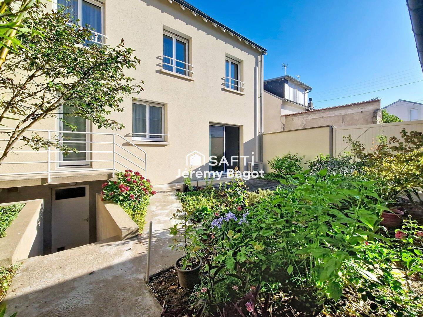 Maison 7 pièces 184 m² · à Tours · 184 m² · 650 000 €