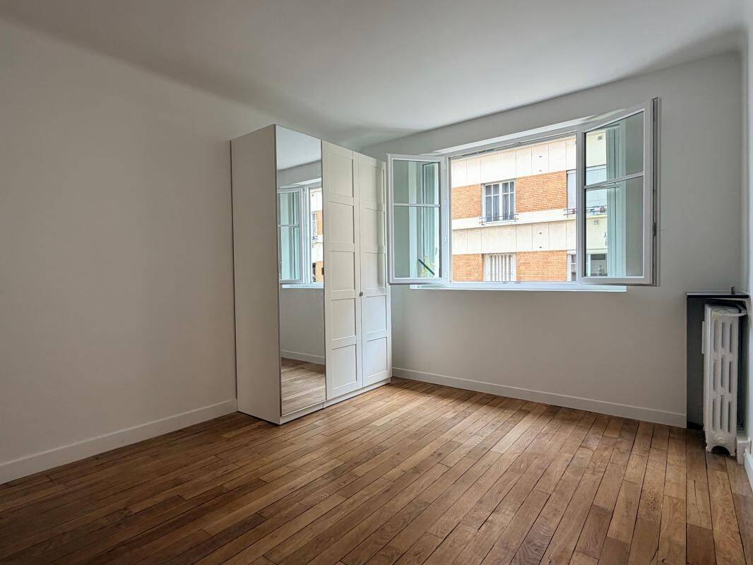 Appartement 1 pièce 26 m² · à Montrouge · 25,6 m² · 990 €
