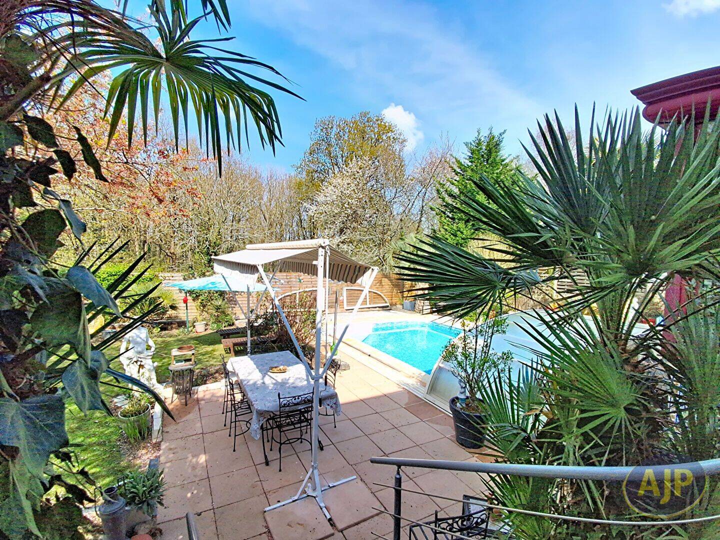 Maison 8 pièces 152 m² · à La Roche-sur-Yon · 151,7 m² · 438 000 €