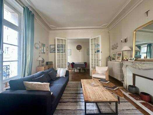 Appartement à vendre 275 000 € 4 pièces 3 chambres 95 m² RDC/3 Decré-Cathédrale Nantes 44000