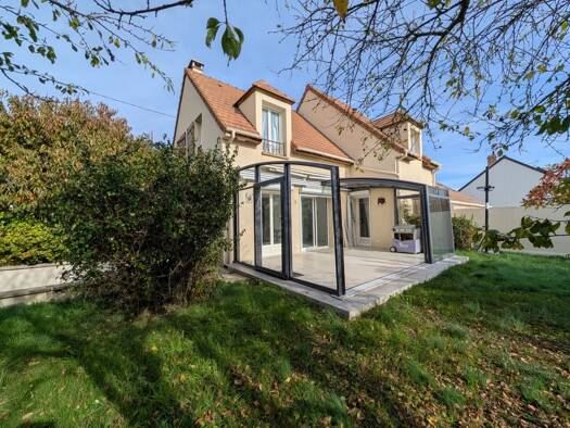 Maison à vendre 470 000 € 6 pièces 3 chambres 120 m² 456 m² de terrain Les Clayes-sous-Bois 78340