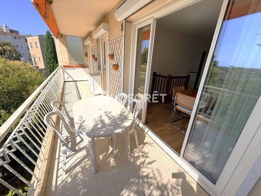 Duplex à vendre 385 000 € 4 pièces 3 chambres 96,4 m² RDC/4 Petit Juas Cannes 06400