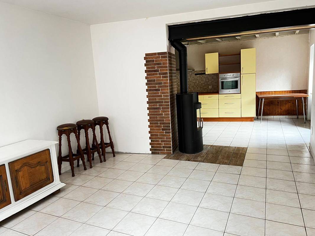 Maison 6 pièces 97 m² · à Pouzauges · 97 m² · 106 000 €