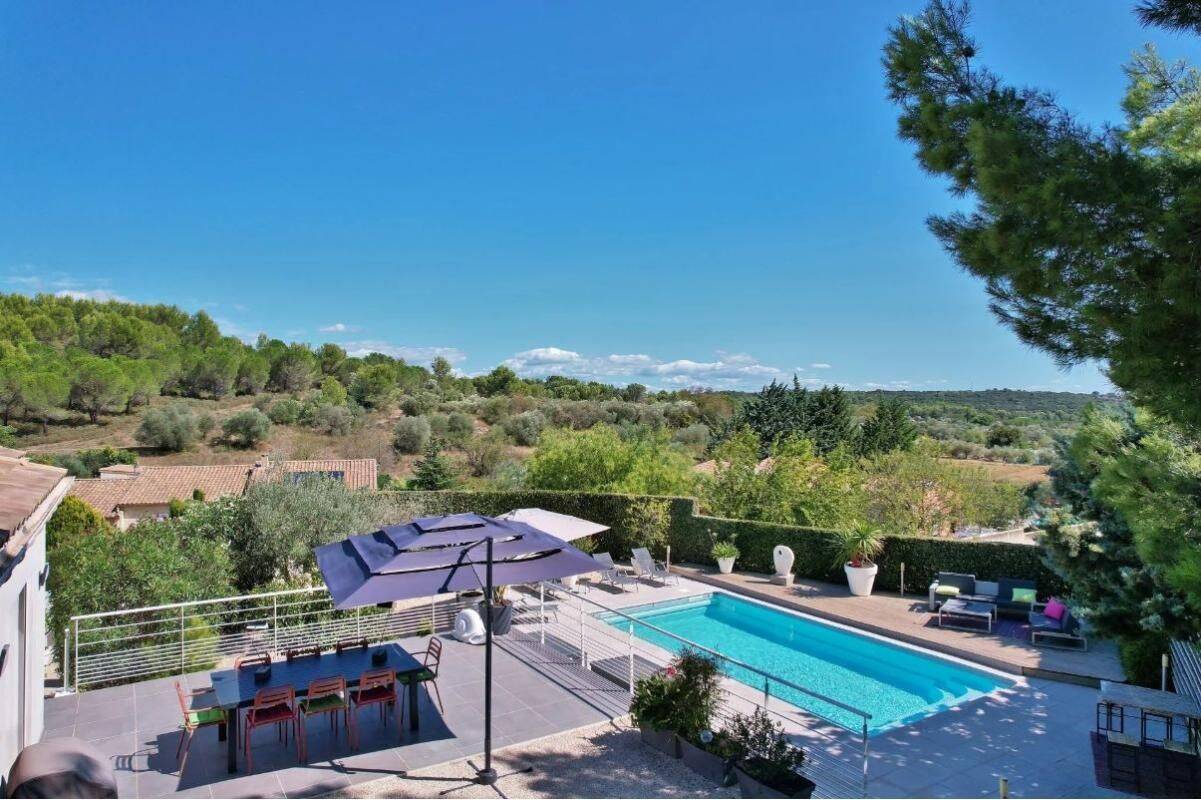 Maison 5 pièces 185 m² · à Uzès · 185 m² · 629 000 €