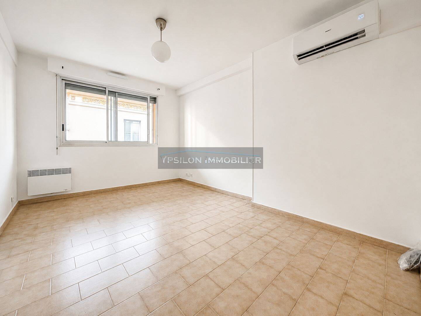 Appartement 2 pièces 55 m² · à Beausoleil · 55,4 m² · 1 330 €