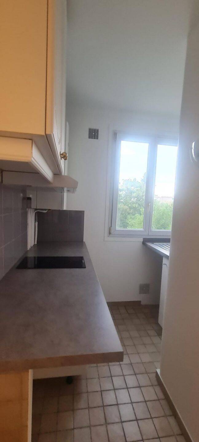 Appartement 2 pièces 31 m² · à Issy-les-Moulineaux · 30,6 m² · 1 000 €