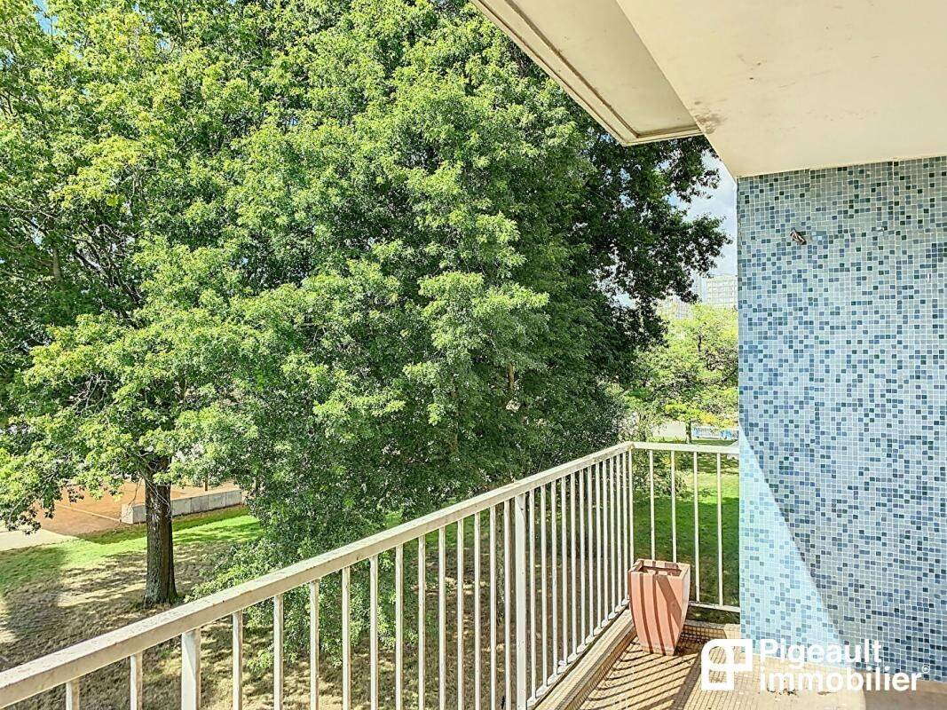 4 pièces 80 m² · à Rennes · 80 m² · 1 307 €