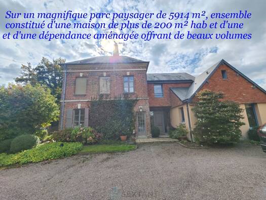 Maison à vendre 875 000 € 9 pièces 5 chambres 322 m² 5 914 m² de terrain Centre Ville Est Lisieux 14100